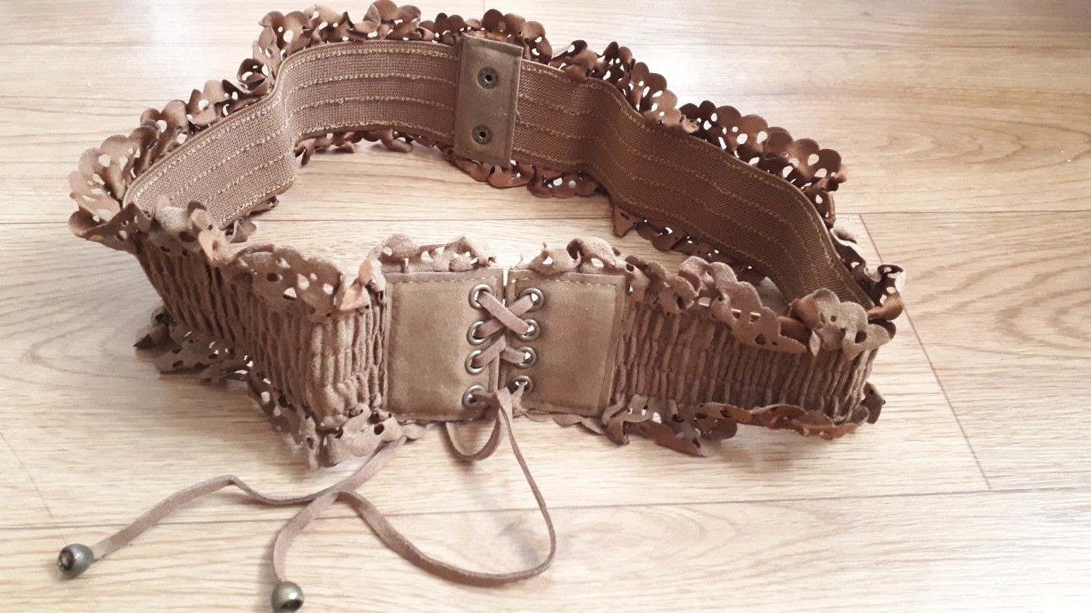 Ремни женские (4 разных модели)