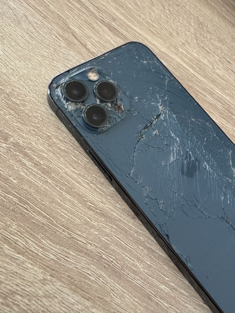 iPhone 12 про буу