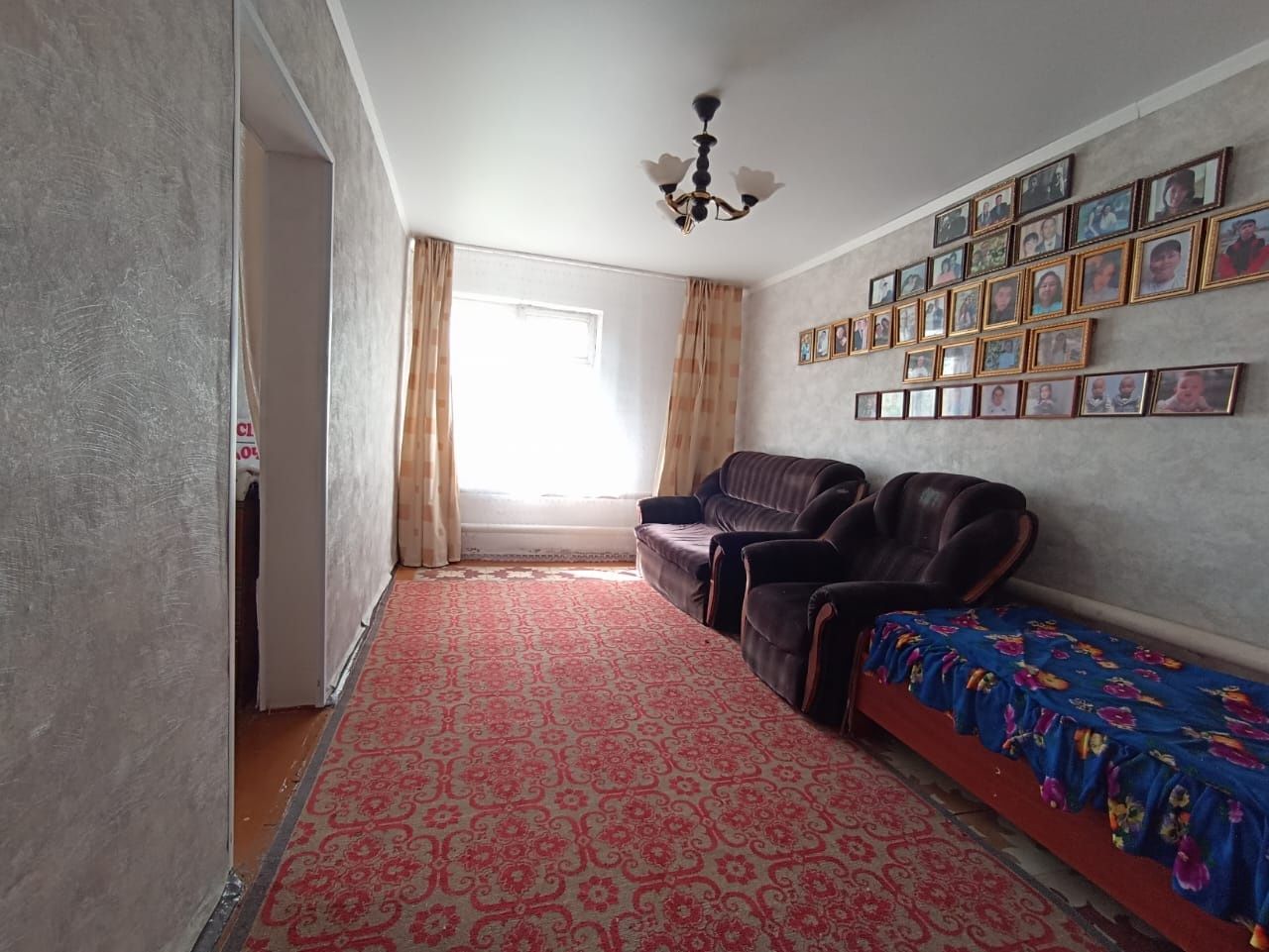 Продам дом с земельным участком  в с.Айет