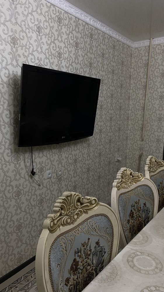 Продам телевизор
