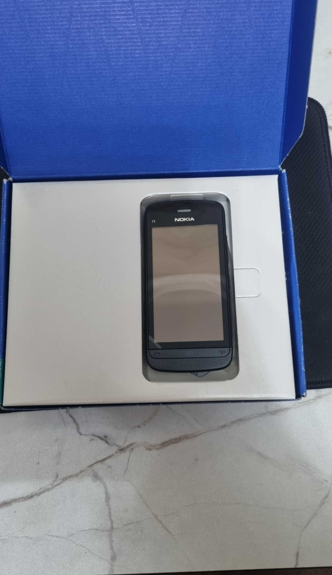 Nokia C5-06 оригинал в новом состоянии