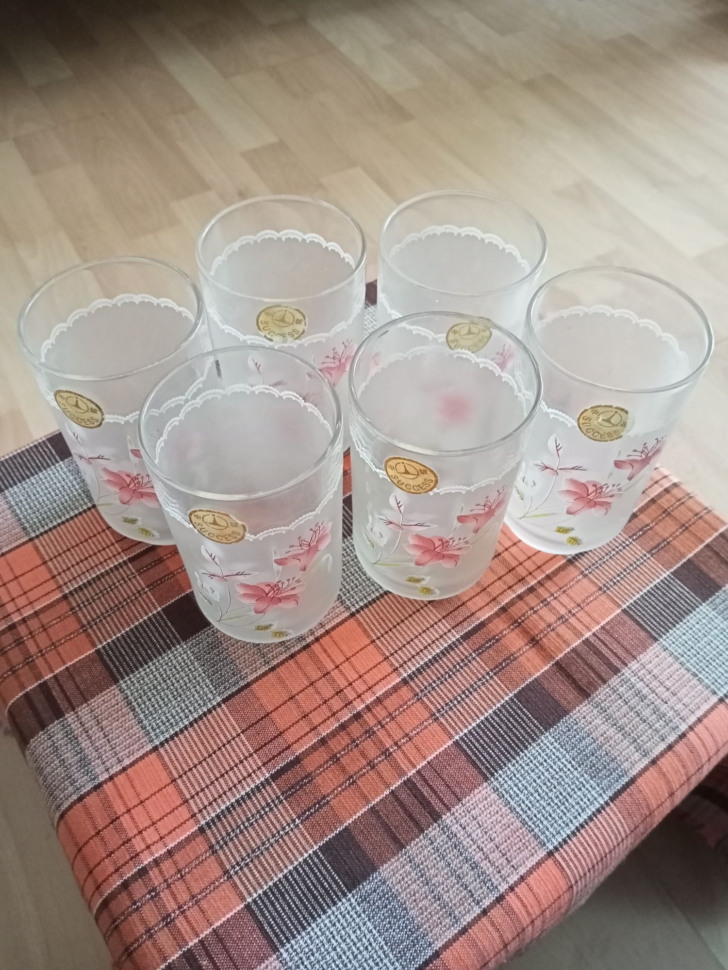 Рюмки и стаканы по 200 тнг за штуку