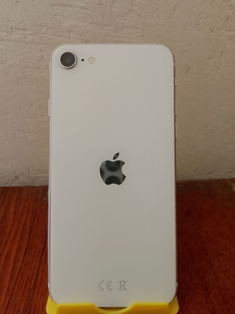 iPhone SE 2020 (2 поколения)