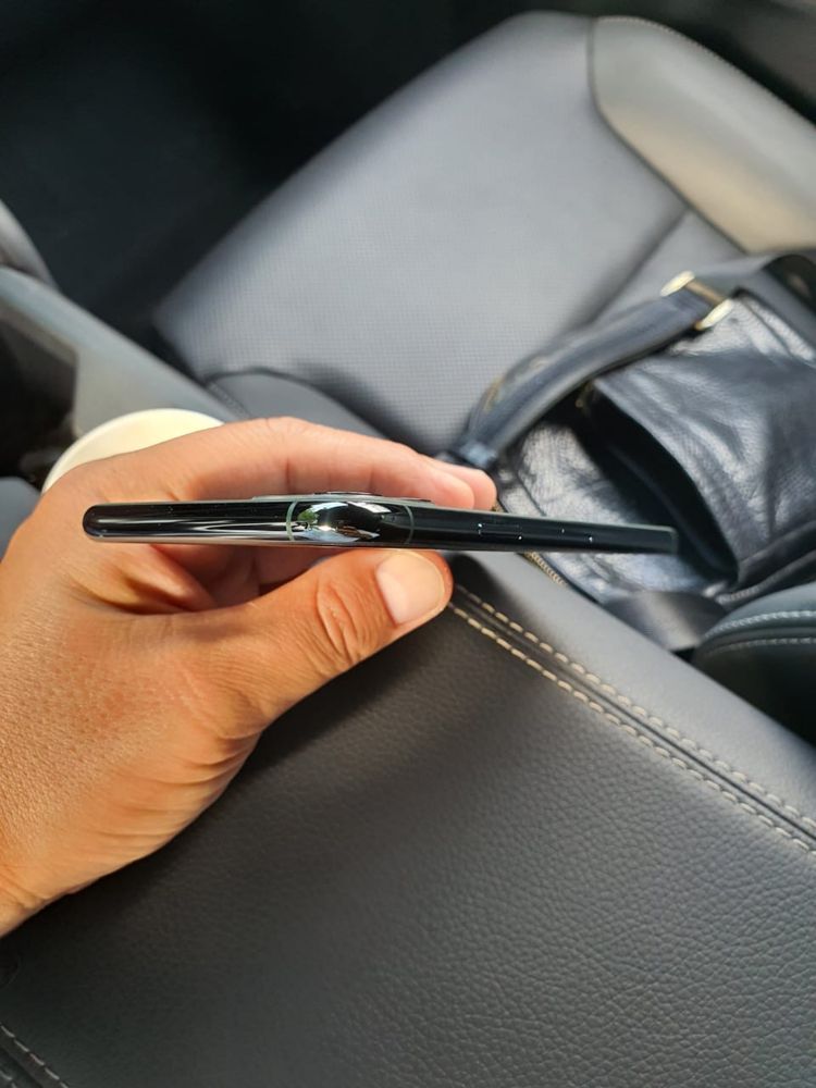 Iphone 11pro max 512GB.
