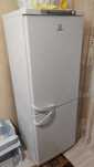 Продам холодильник Indesit