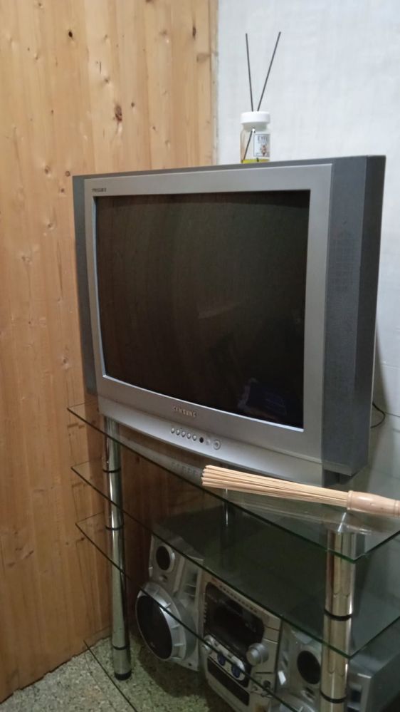 Телевизоры  Lg, Samsung,Panasonic-3000т Тумба стеклянная