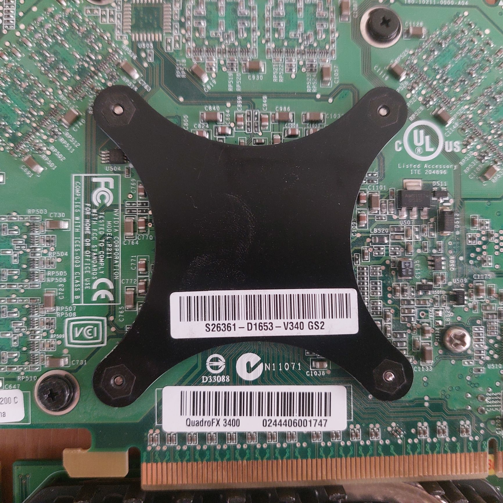 десктопная видеокарта на архитектуре Curie Quadro FX 3400