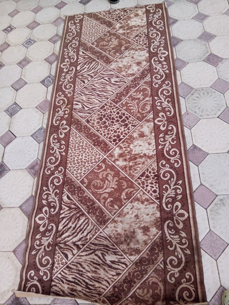 Продам духовку и ковры