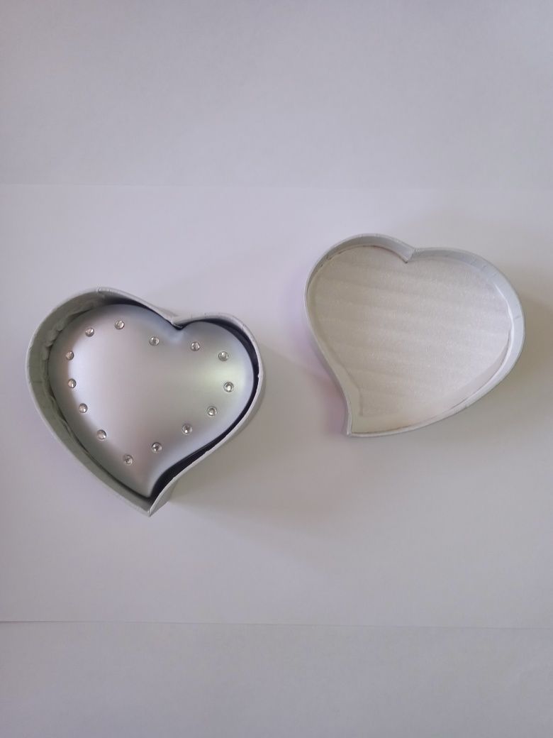 Лебеди / Любовь бесценна (Love is Precious) 2008 r. 1 oz Серебряная