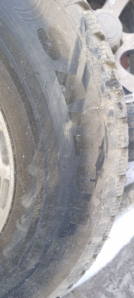 Продам диски с шинами