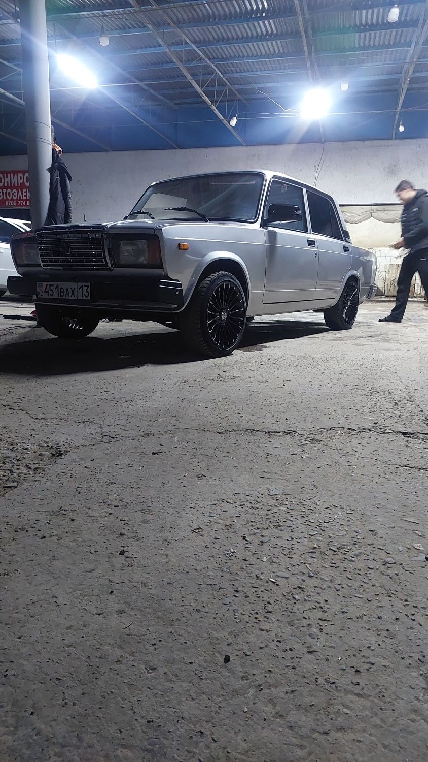 Ваз лада 2107 в отличном состоянии приера матор