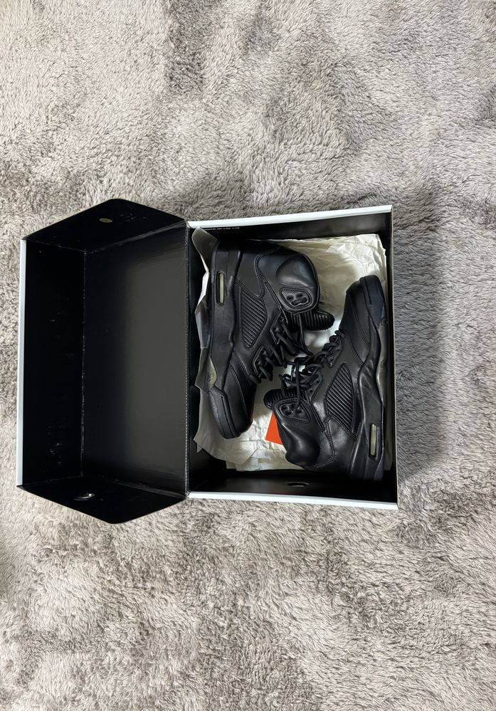Jordan 5 premium black