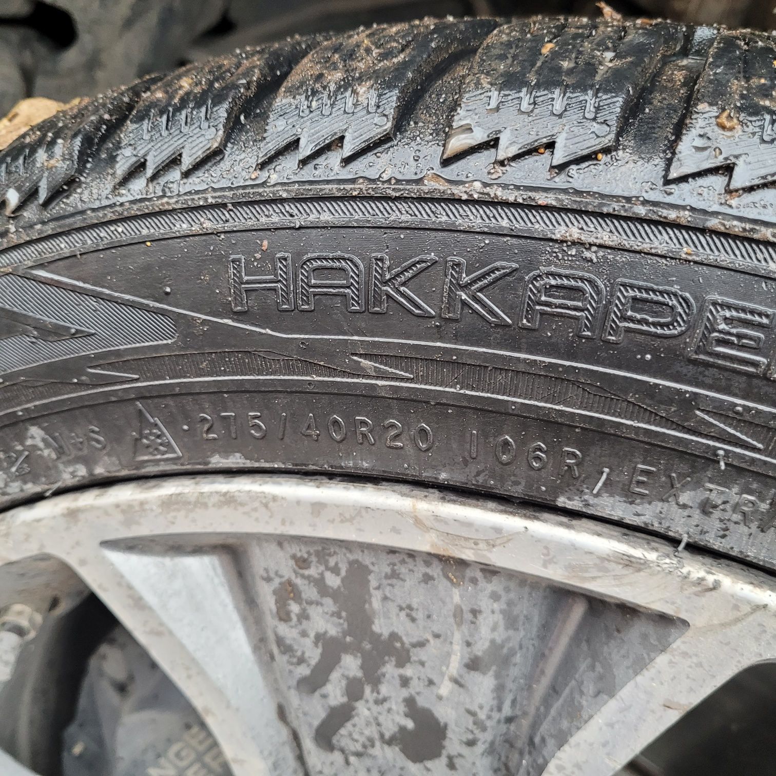 Nokian Hakkapeliitta r2 suv 275/40/20