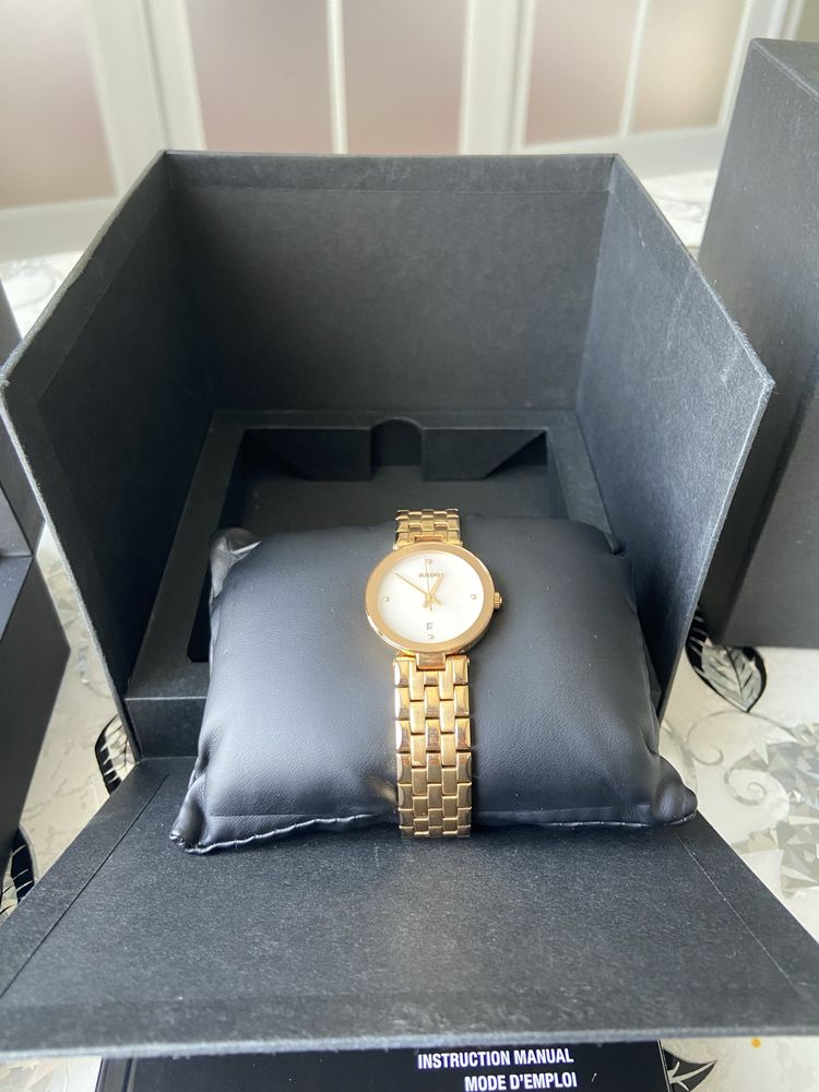 Женские часы Rado