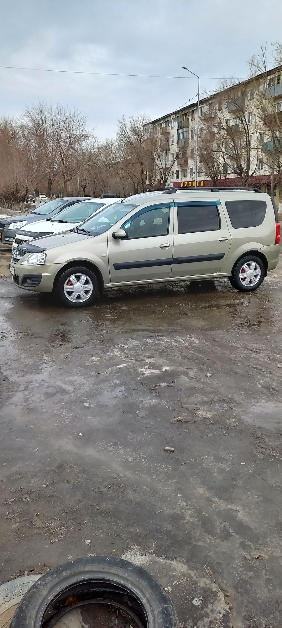 Продам машину Лада Ларгус 2014