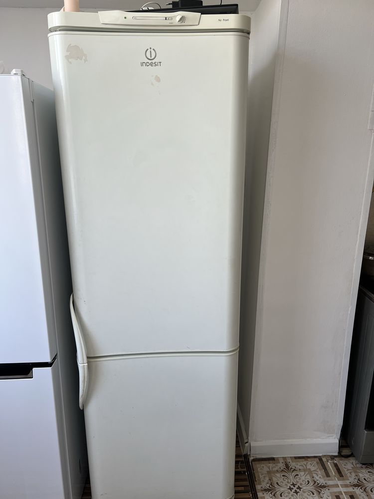 холодильник Indesit