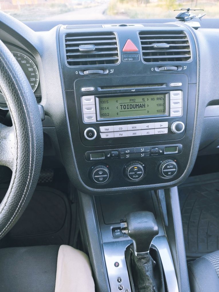 Срочно продам VW Jetta 5. Автомат.