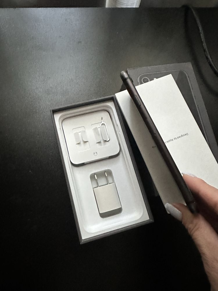 iPhone 8, space gray, 64 Gb