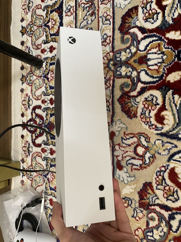 Игровая приставка Xbox series S