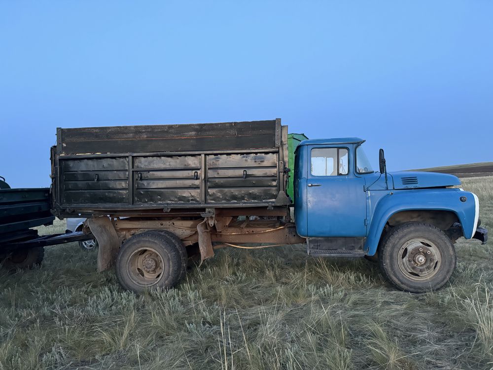 Продается ЗИЛ 130 сельхозник все вопросы по телефону