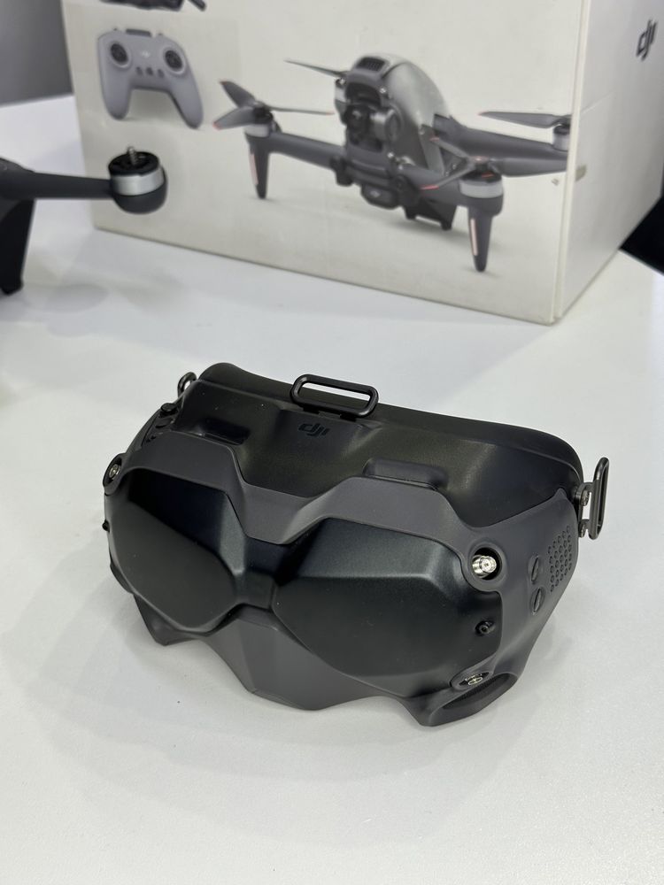 Dji FPV combo полный комплект можно через Каспи