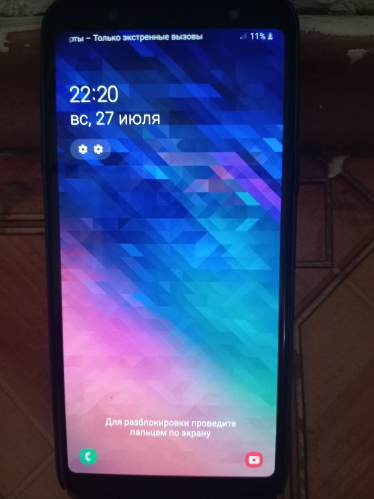 Продам самсунг А 6 plus