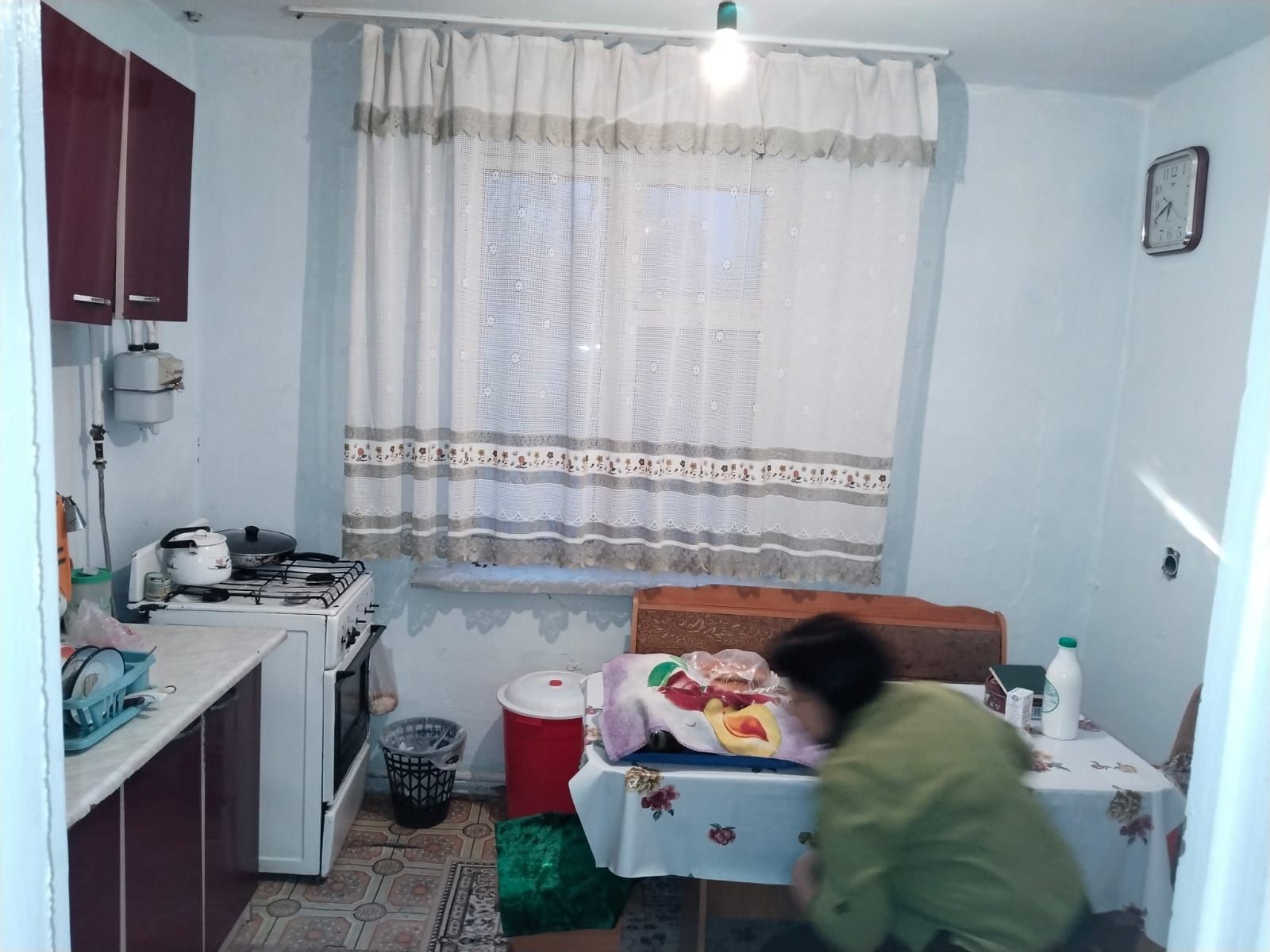 Үш бөлмелі үй сатылады