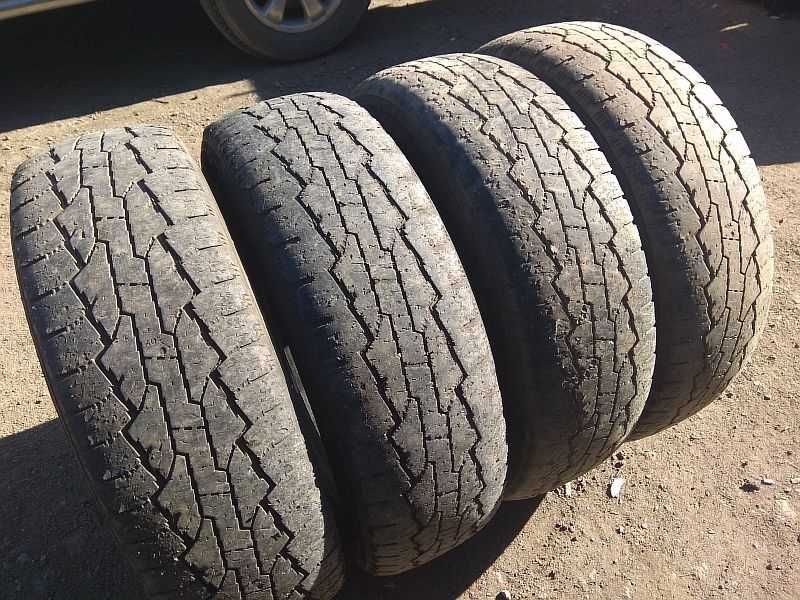 Шины 245/75 R17 - "Nokian Rotiiva AT" (Финляндия), летние.
