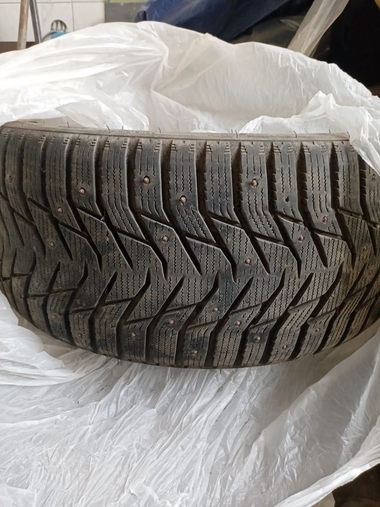 235/35 R19 зимняя резина