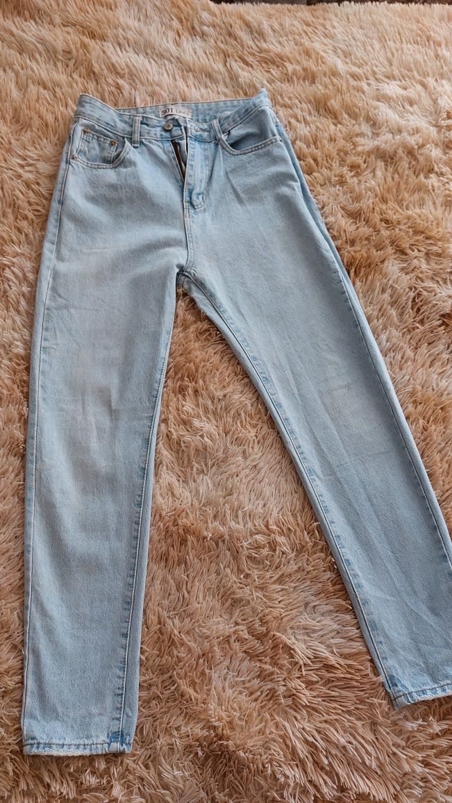 Джинсы Levi's  размер 29