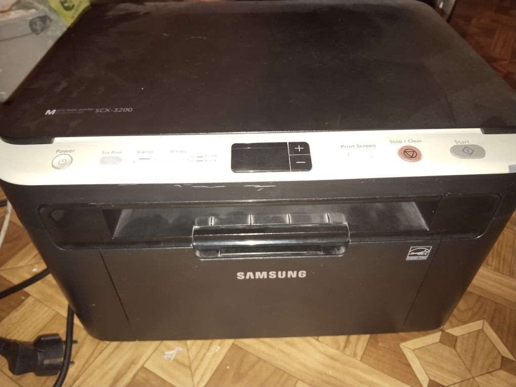Продам принтер ксерокс сканер