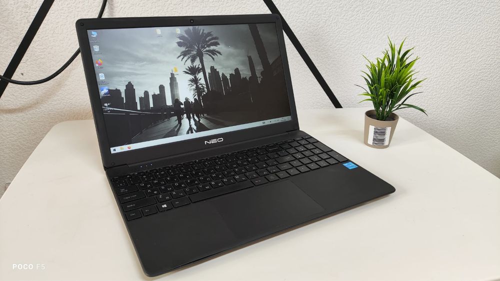 Срочно Продам ноутбук с ips full hd экраном