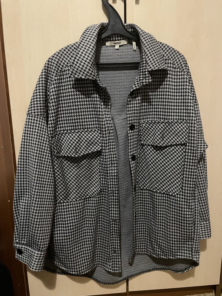 Продам женскую одежду 42-44р