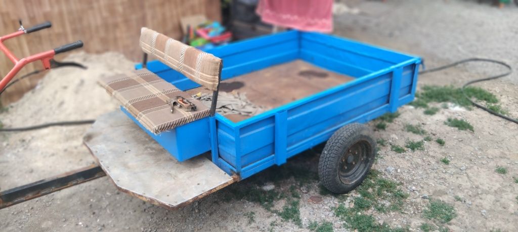 Продам мотоблок в хорошем состояние