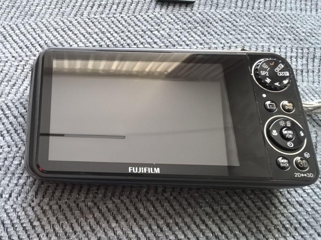 3D фотоаппарат Fuji finepix w3