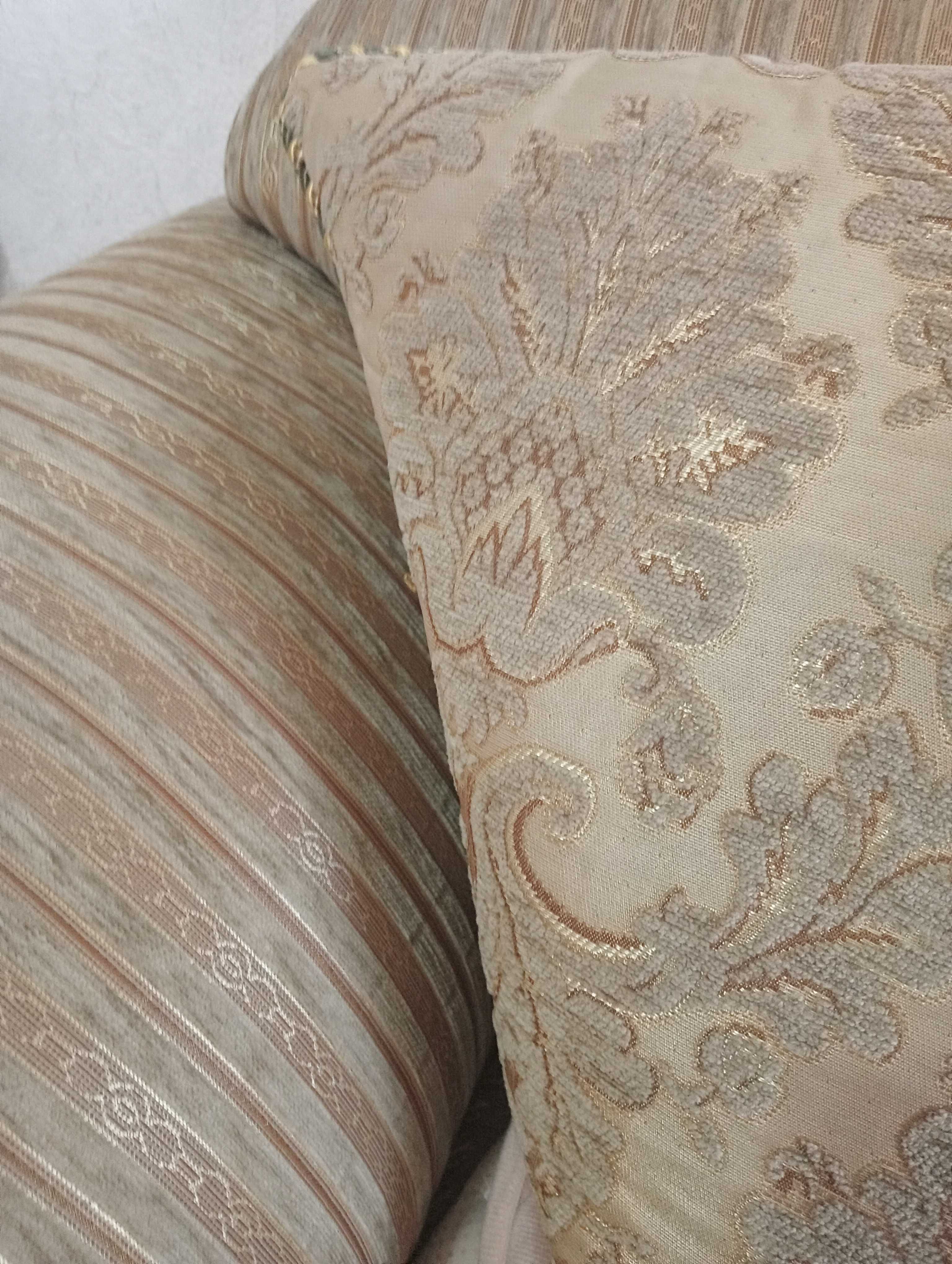 Продам диван 2 кресла+ журн столик