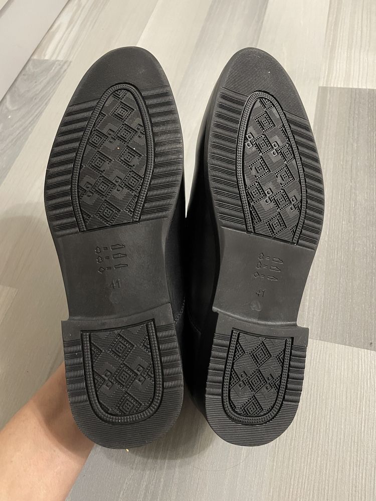 Продам мужские туфли