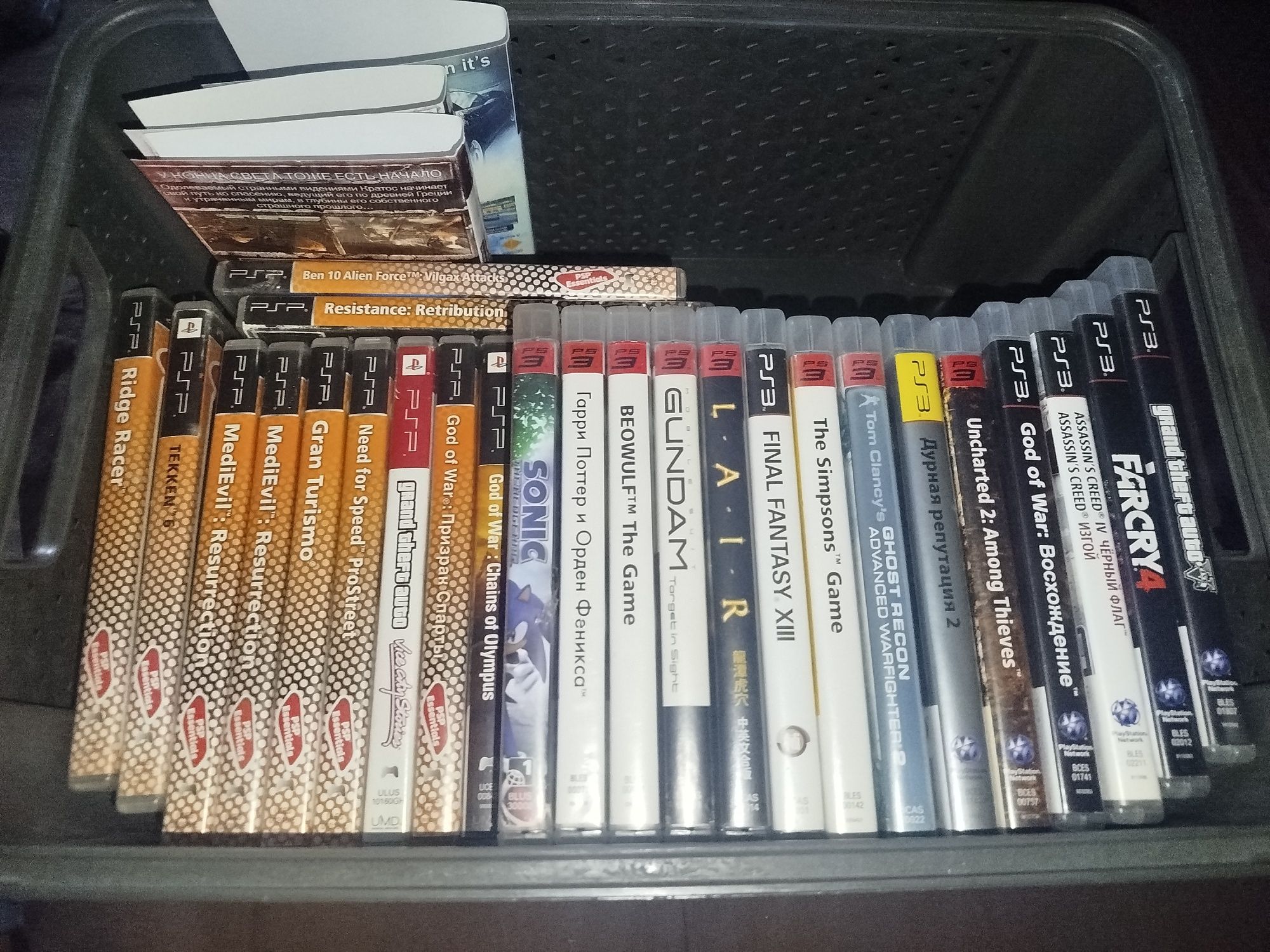 PS Vita Slim прошитая и игры на PSP и PS3