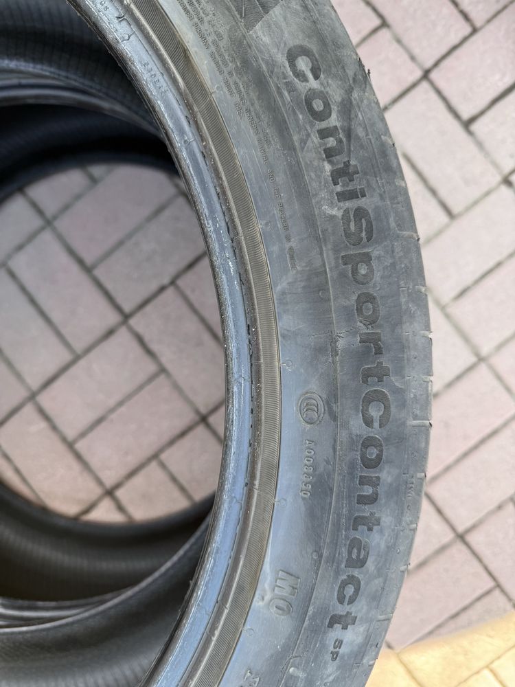Летние Continental перед 285/40/22 зад 325/35/22