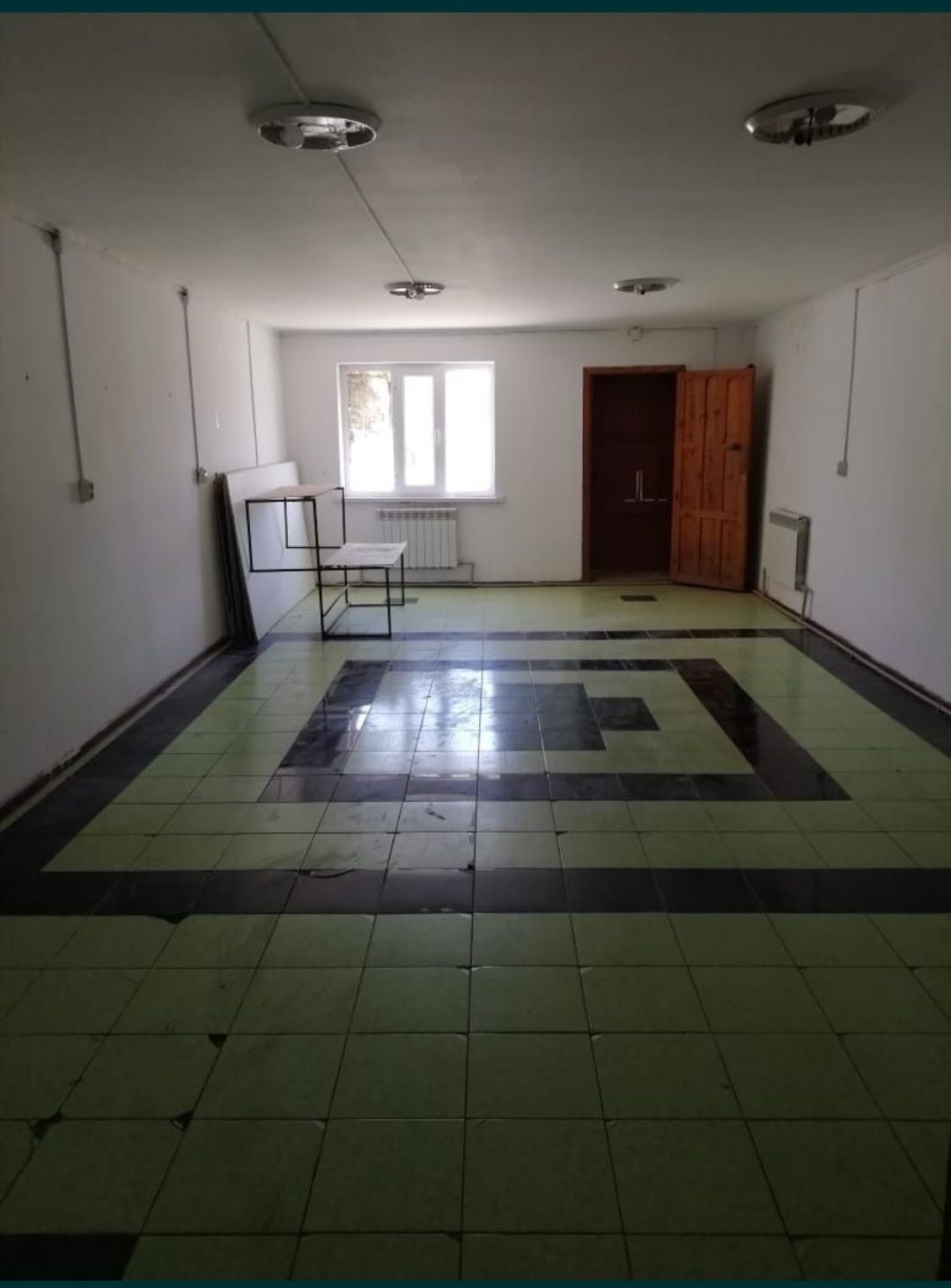 Тасбугет центр улкен магазин сатылады.200 кв.м