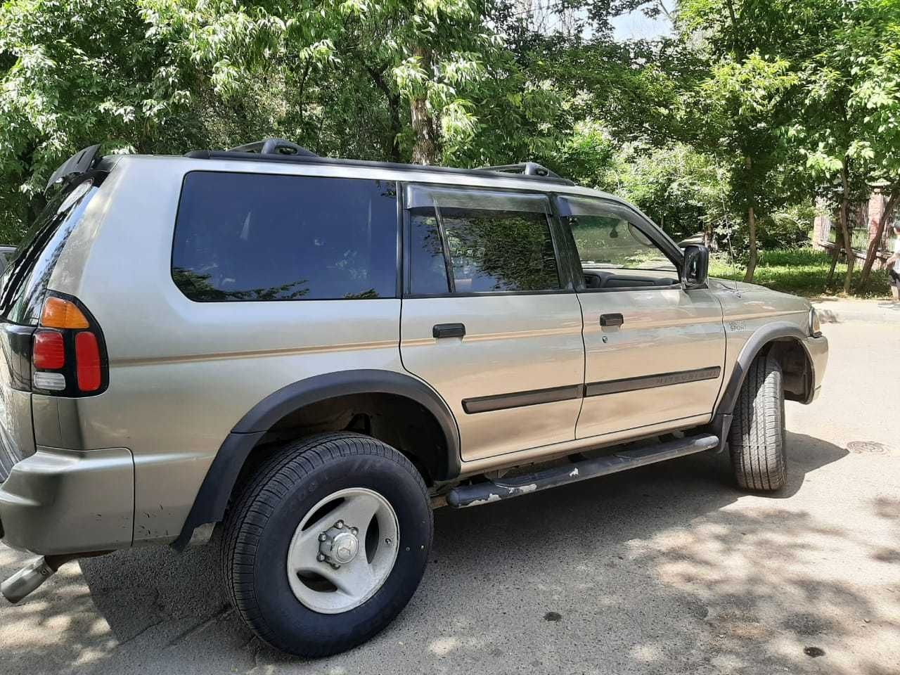 Продам — Mitsubishi Montero, 2000 г.в.