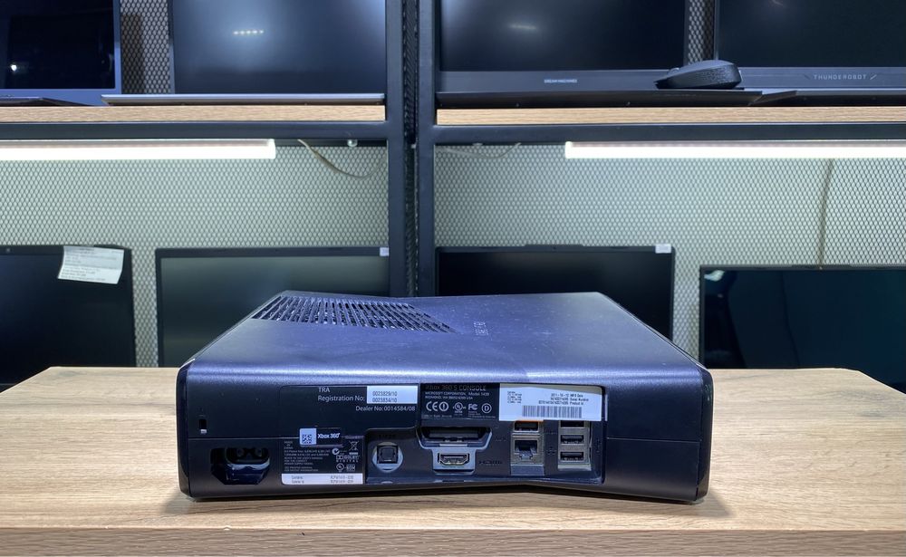 Игровая приставка XBOX 360, диски, kinect, 10195/A10