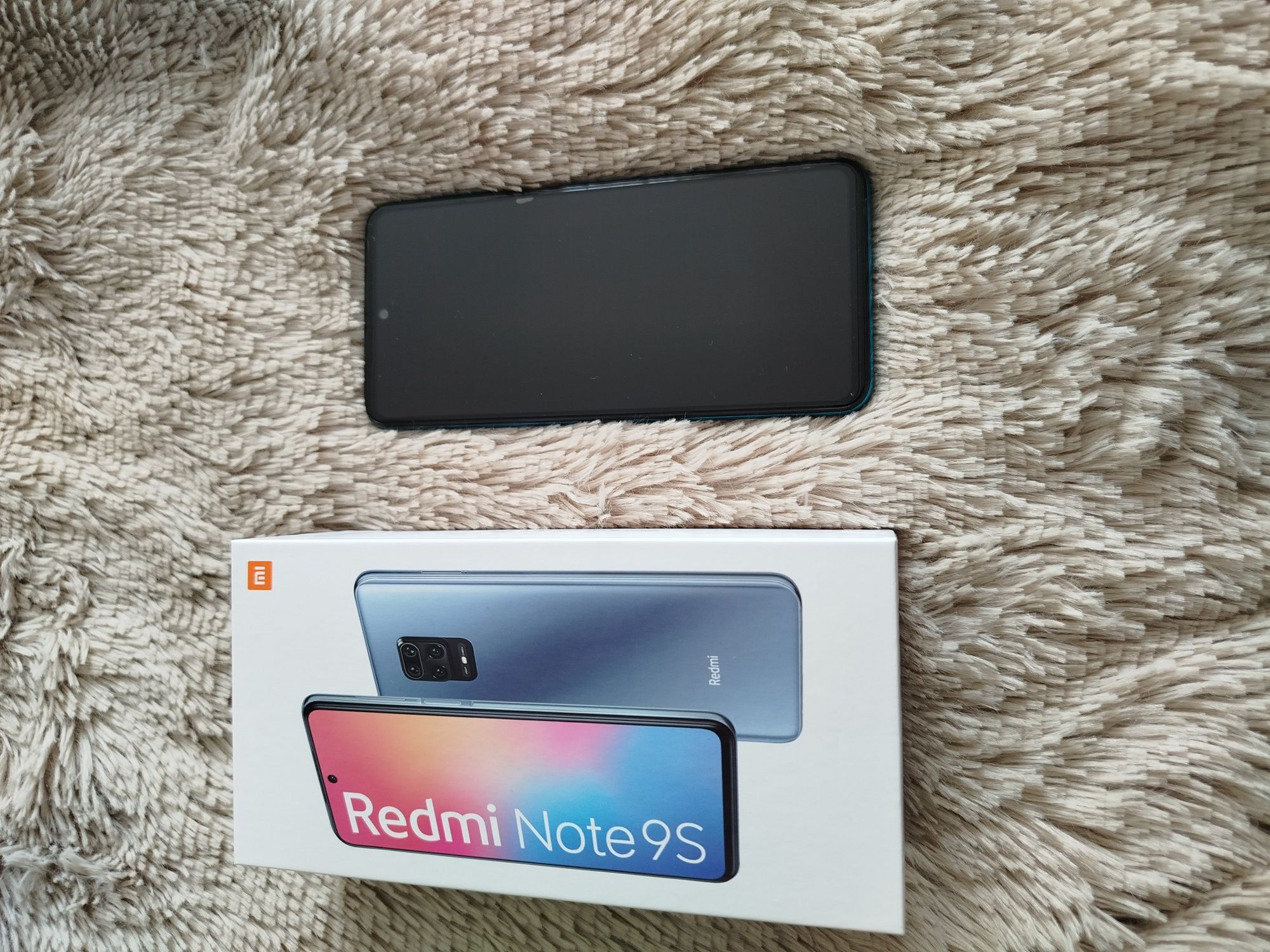 Продаю Redmi Note 9S