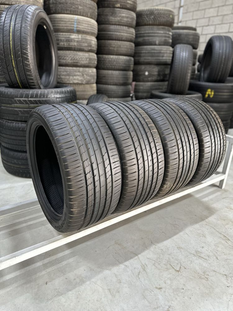 295/35R21 Б/У в хорошем состоянии