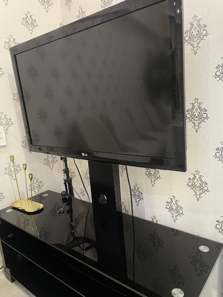 Телевизор 100 см LG