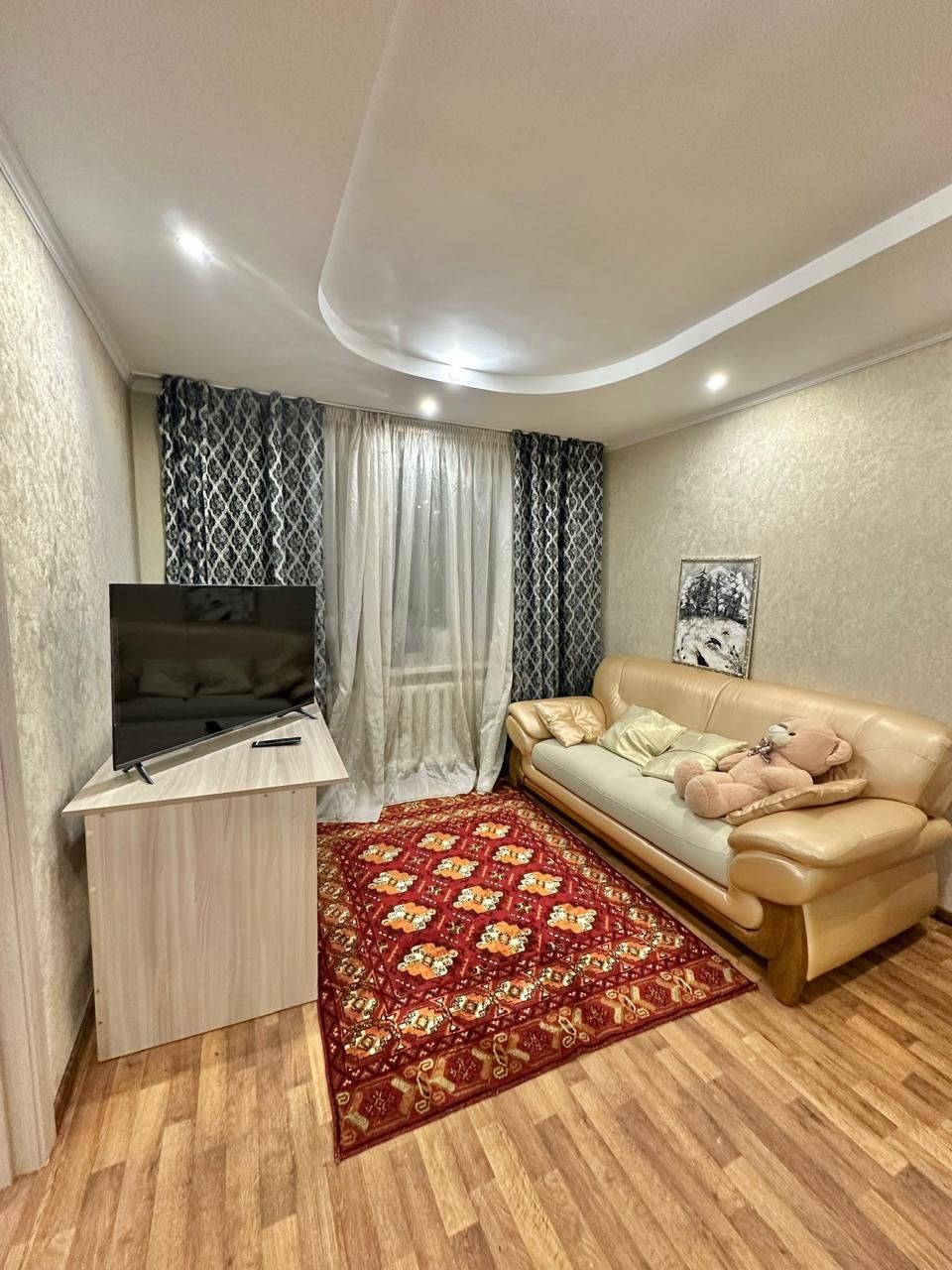 3 комн Командированным,Центр,Достык молл