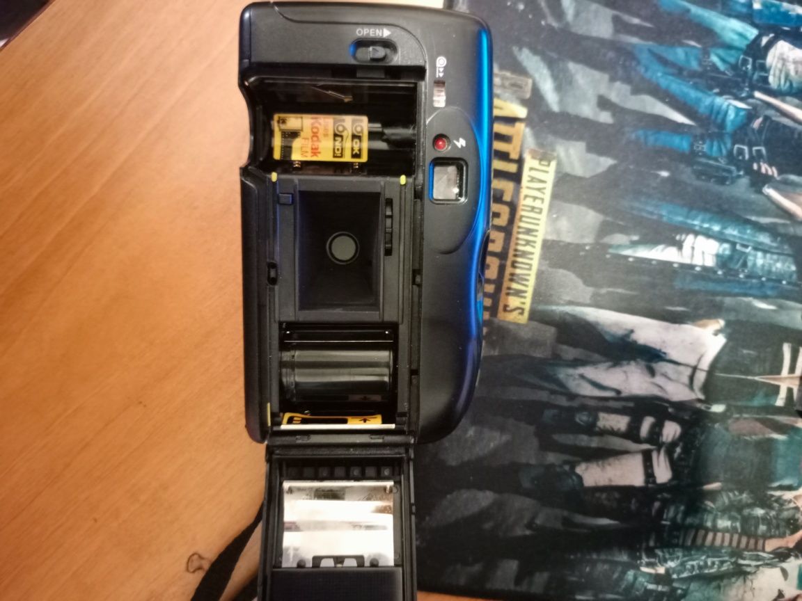 Продам фотоаппарат и кассетный плеер