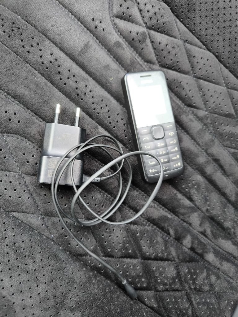 Nokia в отличном состоянии.