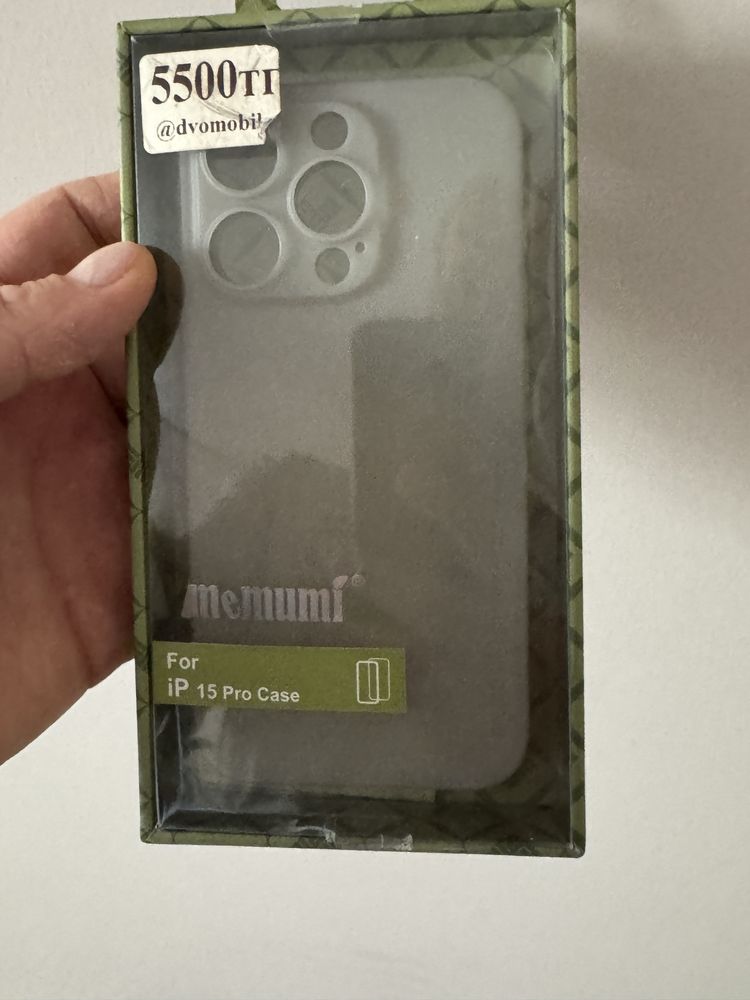 Продам чехол Benks для iphone 15 pro карбон keephone  100%