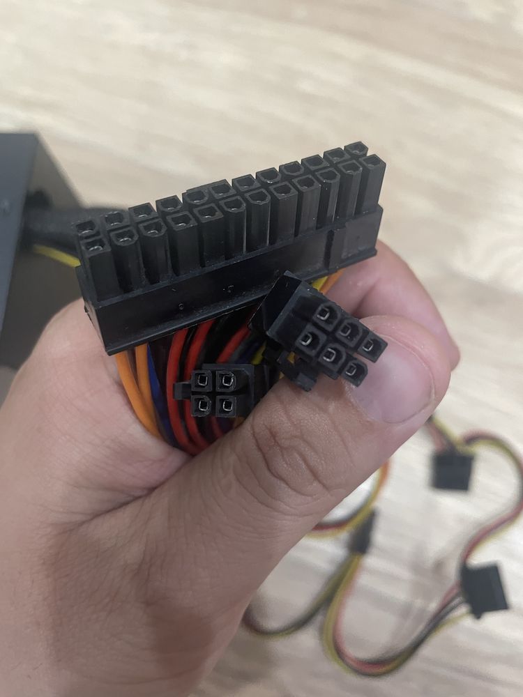 Блок питание Cougar stc 550